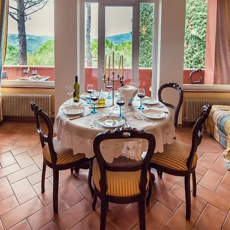 Nuba, Residenza Di Charme Con Terrazza Panoramica Privata, Camino A Legna,jacuzzi, Ogni Comfort In Campagna E A Solo 5 Minuti Dal Cuore Del Centro Storico Di Country house *